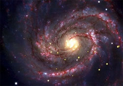 Унікальна чорна діра катапультувалась із загиблої галактики