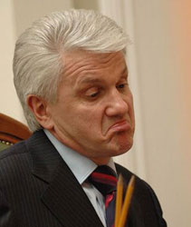 Литвин вважає, що процедура його звільнення не стосується Конституції
