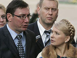 На Банковій приховують регулярні зустрічі Януковича з Коксом і Кваснєвським