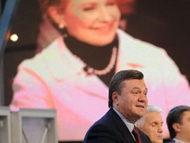 Янукович натякнув, що Тимошенко лишиться за гратами