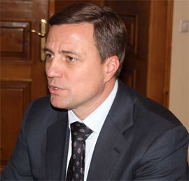 Катеринчук буде судитися з Рибаком через “виїзне” засідання