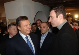 УДАР вимагає від Януковича пояснень  про таємність переговорів з Путіним
