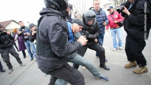 Януковича потішать міліцейськими навчаннями у Межигір’ї