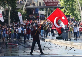 Прем’єр Туреччини розпочав переговори з протестувальниками