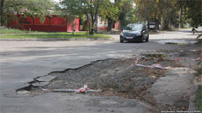 “Укравтодор” обіцяє завершити ямковий ремонт доріг до кінця цього місяця