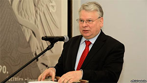 Спікер польського Сенату закликає Євромайдан висувати лише реальні вимоги