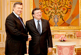 Янукович пообіцяв Баррозу не вводити надзвичайний стан
