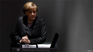 Меркель в черговий раз попереджає Росію про «значні» наслідки через Крим
