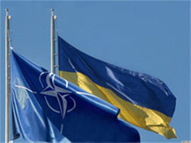 НАТО не визнає результатів “референдуму” і застерігає Росію від анексії Криму