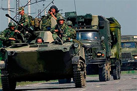 Російські війська пересуваються до кордону з Україною