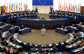 Європарламент застерігає Росію від вторгнення в Україну