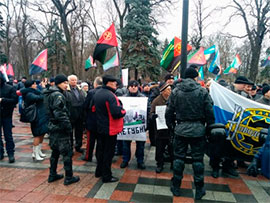 Робітники приватної “ДТЕК Павлоградвугілля” приїхали на мітинг до Києва через попередження про припинення виплат зарплати