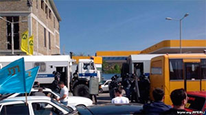 У Сімферополі  поліція затримала 60 учасників кримсько-татарського автопробігу
