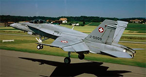 Швейцарський військовий літак F/A-18