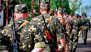 Трьох десантників, які за невстановлених обставин опинилися в окупованому Криму, повернули 