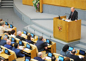 Путін розповів депутатам Держдуми “про агресивний блок НАТО” 
