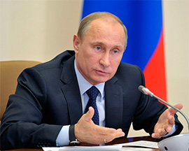 Поки Путін нагнітає кризу навколо Криму, в Кремлі йде боротьба за владу