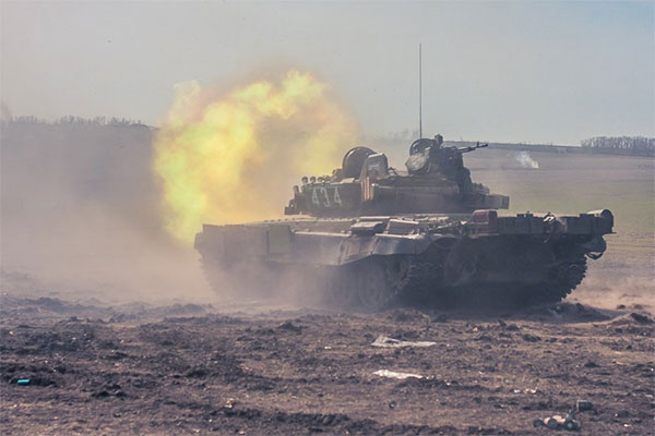 Ситуація на фронті: російські війська ввели в бій артилерію і танки