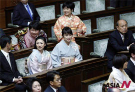 Спеціально для пана (чи товаріща?) Гриценка - відкриття сесії японського парламенту, 29 січня 2013 року