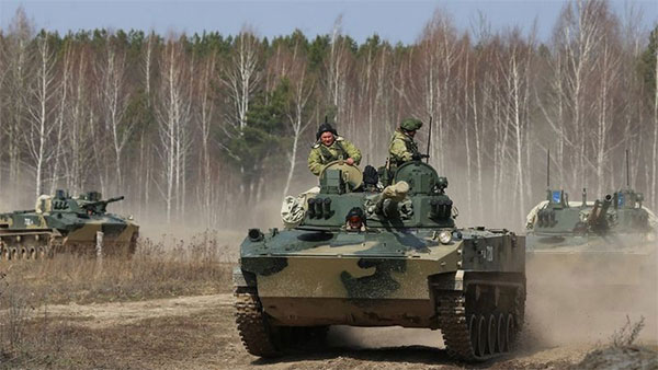 Росія завершить перекидання військ до кордонів України у квітні