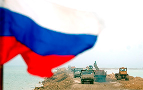 Піарбудівництво. Росія будує «неправильні» мости через Керченську протоку