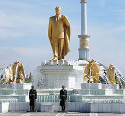 Тимчасовим Туркменбаши призначено Бердимухаммедова