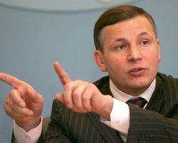Ближче до виборів - у повітрі відчутніше смердить криміналом