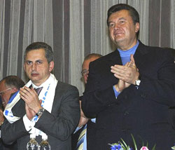 Колесников і Ахметов не вшанували присутністю урочистості донеччан Колесников і Ахметов не вшанували присутністю урочистості донеччан