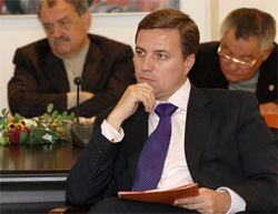 Росія тисне на гаранта газовими “боргами”. Щоб сформували ширку Росія тисне на гаранта газовими “боргами”. Щоб сформували ширку
