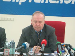 Головний жеківець публічно показав свою нікчемність. В оселях, від того, тепліше не стало Головний жеківець публічно показав свою нікчемність. В оселях, від того, тепліше не стало