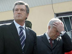 Наших б’ють. Президент груддю став на захист Єханурова Наших б’ють. Президент груддю став на захист Єханурова