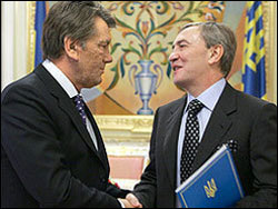 Нардепи попросили гаранта тимчасово звільнити столицю від  Космоса Нардепи попросили гаранта тимчасово звільнити столицю від  Космоса