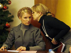 Сорока розгледіла за істеричними “борзописцями” вушка гаранта Сорока розгледіла за істеричними “борзописцями” вушка гаранта