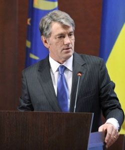 Президент Віктор Ющенко пишається тим, що захиталося Президент Віктор Ющенко пишається тим, що захиталося