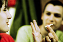 Вони врятують Україну. Парламент вдарив по кишені курців Вони врятують Україну. Парламент вдарив по кишені курців