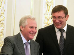 Правоохоронці посперечалися: скільки можна вкрасти Правоохоронці посперечалися: скільки можна вкрасти