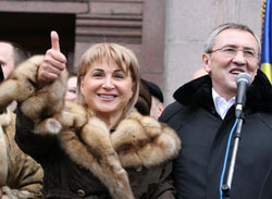 Томенко нагадав Космосу, що з 1 січня його родинний бізнес на казні столичної громади пора зав’язувати