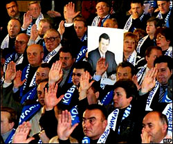 Шкіра невбитого ведмедя. Регіонали заговорили тезами ленінців Шкіра невбитого ведмедя. Регіонали заговорили тезами ленінців