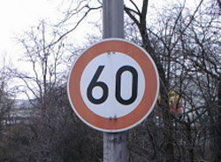 Відтепер по місту більше 60 км/год їхати не можна