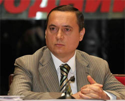 Коаліційні пристрасті. Мартиненко каже, що Зварич фантазер Коаліційні пристрасті. Мартиненко каже, що Зварич фантазер