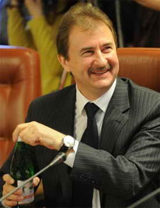 Заступник Космоса і за сумісництвом міністр ЖКГ націлився на крісло мера Заступник Космоса і за сумісництвом міністр ЖКГ націлився на крісло мера