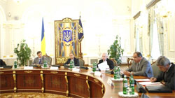 ПроФФесорська команда з Банкової знову розвеселила Україну ПроФФесорська команда з Банкової знову розвеселила Україну