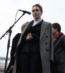 Королевська бачить наміри влади загнати всіх на один завод Королевська бачить наміри влади загнати всіх на один завод