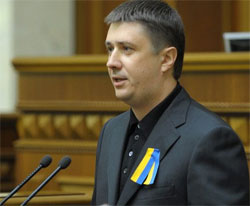 Заукраїнці зявляють, що Ливин з більшовиками націлилися на “танці на граблях” Заукраїнці зявляють, що Ливин з більшовиками націлилися на “танці на граблях”