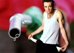 Сеанс нечуваної самокритики. Азаров публічно визнав првину уряду у цінах на пальне Сеанс нечуваної самокритики. Азаров публічно визнав првину уряду у цінах на пальне