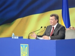 Янукович каже, що злиття “Нафтогазу” і “Газпрому” не буде Янукович каже, що злиття “Нафтогазу” і “Газпрому” не буде