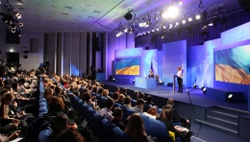 Президент помітив те, що не помітно нам, українцям, - зростання економіки Президент помітив те, що не помітно нам, українцям, - зростання економіки