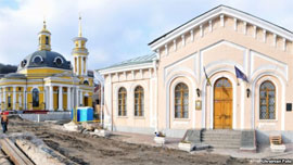 Скоро Поштовий будинок може залишитися для киян лише на фотографіях