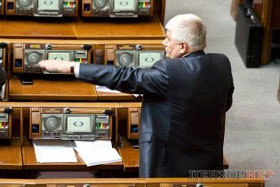 У регіоналів не вистачає голосів для голосування по керівництву НБУ