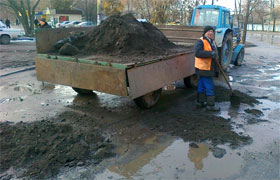 З віртуального світу. Азарову вже рапортують, що половина доріг відремонтовано З віртуального світу. Азарову вже рапортують, що половина доріг відремонтовано